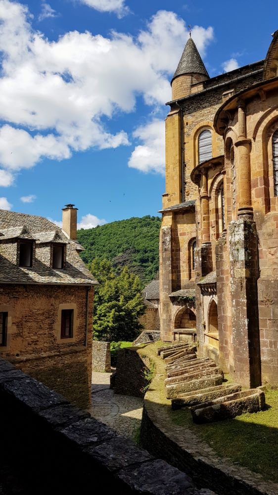 Visite de Conques, sur le chemin de Compostelle