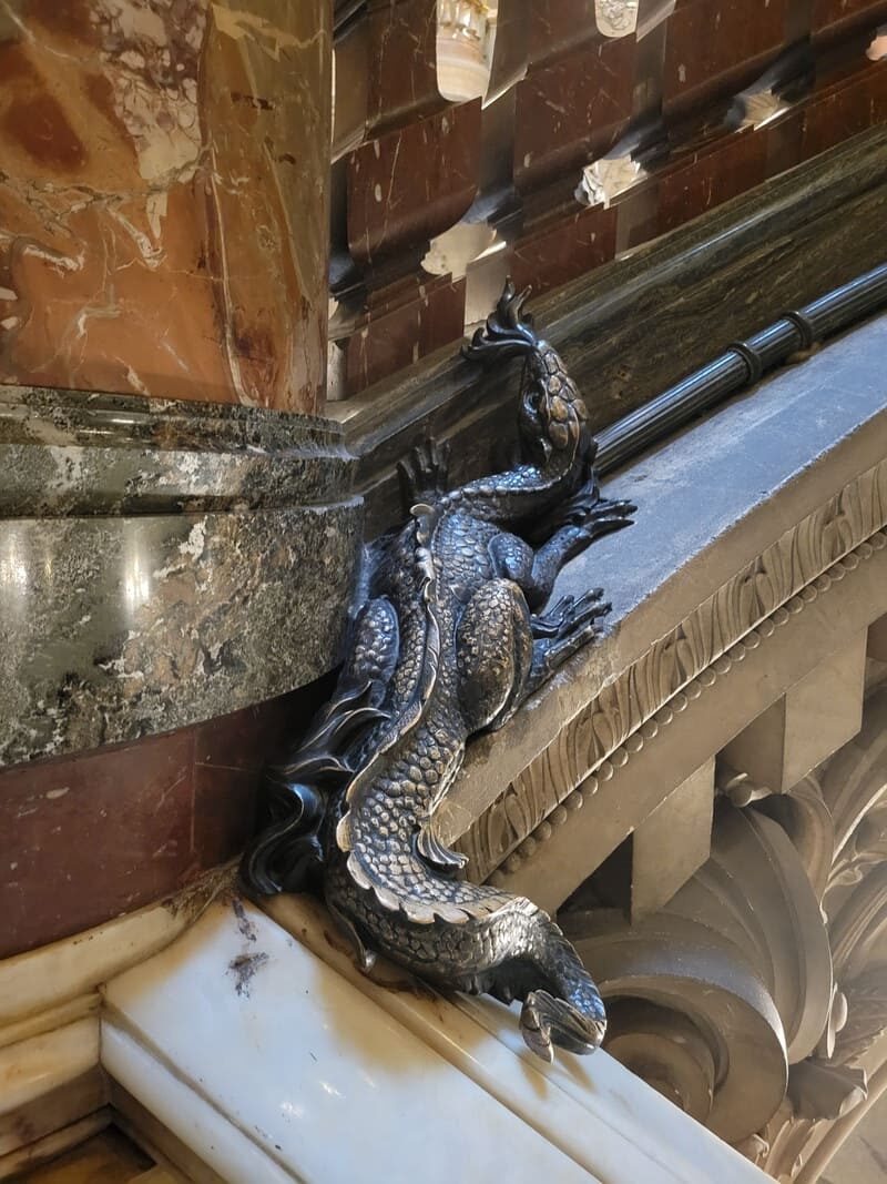 Visite de l'Opéra Garnier à Paris : salamandre